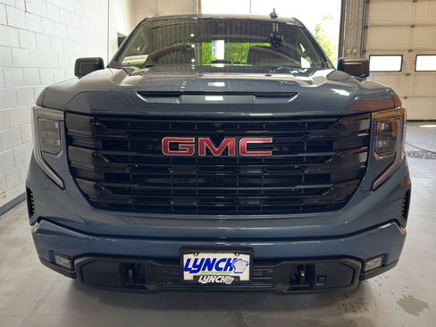 Used 2025 GMC Sierra 1500 Elevation AWD/4WD image 8