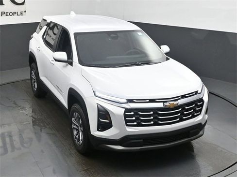 New 2026 Chevrolet Equinox LT w/ Safety and Technology Package image 25