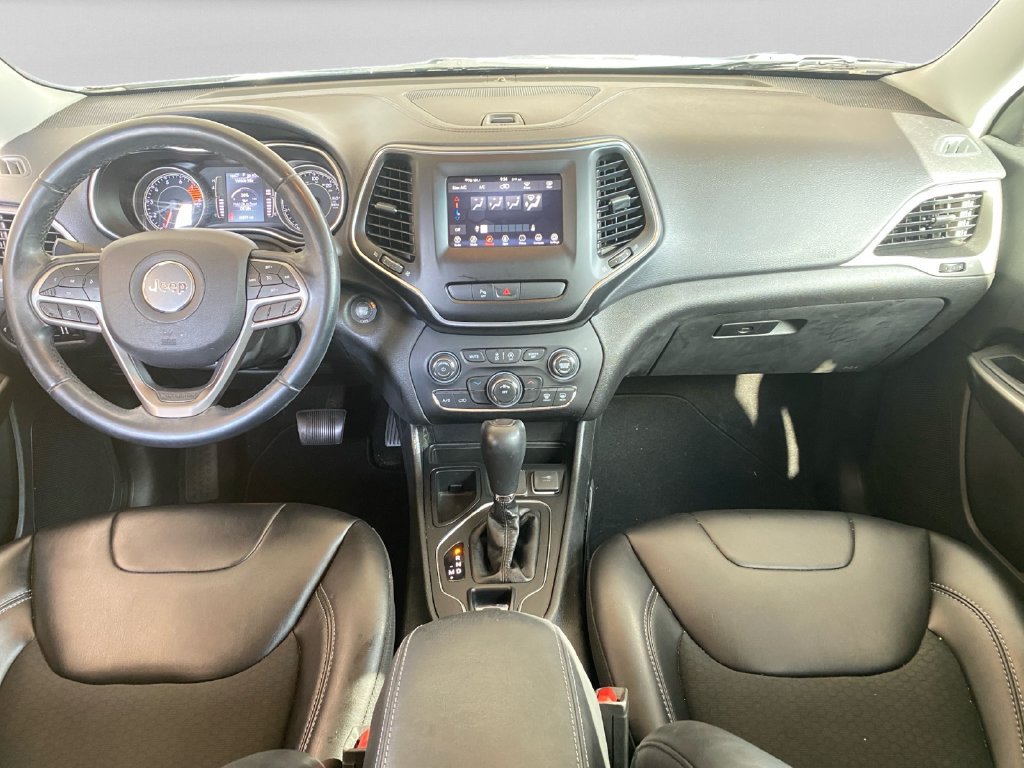 Used 2019 Jeep Cherokee Latitude Plus FWD image 14