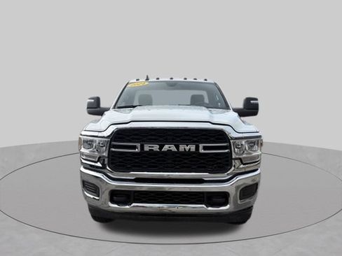 Used 2024 RAM 3500 Tradesman w/ Chrome Appearance Group AWD/4WD image 2
