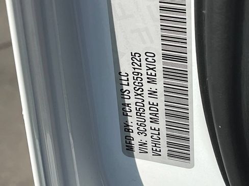 Certified 2025 RAM 2500 Big Horn AWD/4WD image 20