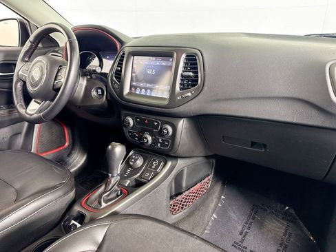 Used 2018 Jeep Compass Trailhawk w/ Leather Interior Group image 31