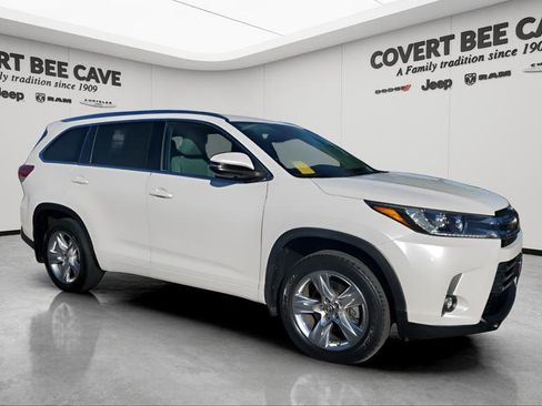 Used 2019 Toyota Highlander Limited image 1