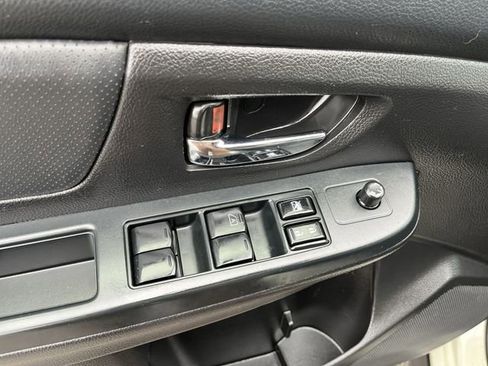Used 2014 Subaru Crosstrek 2.0i Limited w/ Popular Package #2 image 17
