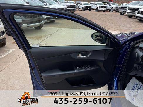 Used 2021 Kia Forte LXS FWD image 14
