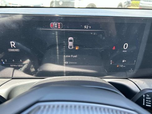 New 2026 Nissan Sentra SV w/ SV Convenience Package FWD image 34