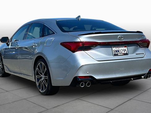 Used 2019 Toyota Avalon Touring w/ Advanced Safety Package FWD image 11