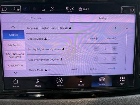Used 2024 Chrysler Pacifica Touring-L FWD image 30