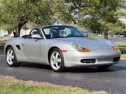 Used 1997 Porsche Boxster RWD image 5
