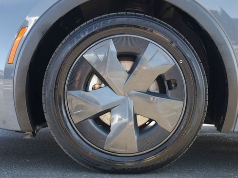 Used 2023 Toyota Prius LE image 9