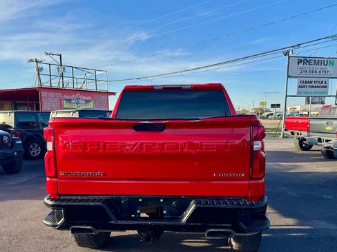 Used 2019 Chevrolet Silverado 1500 Custom Trail Boss w/ Custom Convenience Package image 9