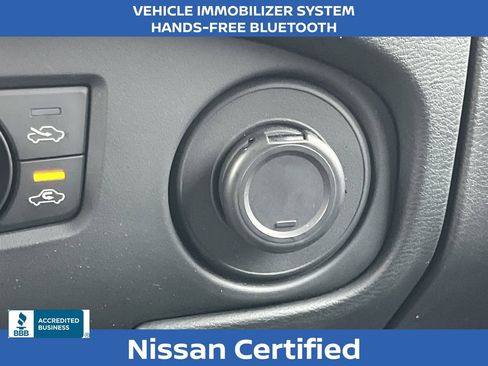 Certified 2024 Nissan Frontier SL RWD image 6