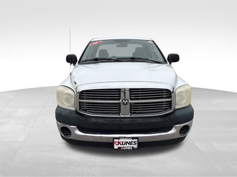 Used 2008 Dodge Ram 1500 Truck ST image 2