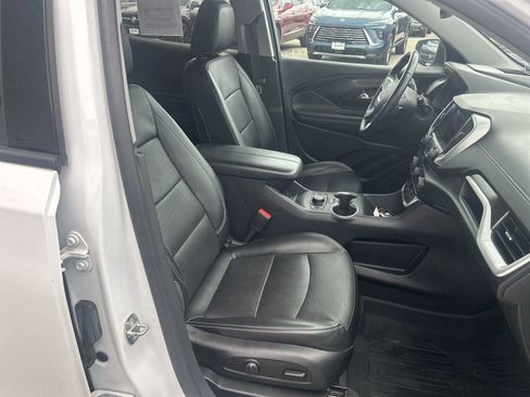 Used 2023 GMC Terrain SLT w/ Tech Package AWD/4WD image 28