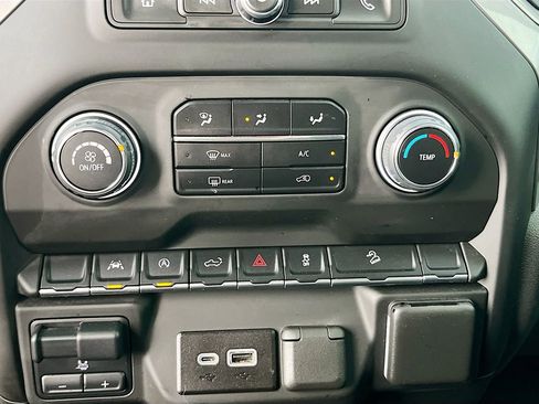Used 2024 Chevrolet Silverado 1500 Custom Trail Boss w/ LPO, Dark Essentials Package AWD/4WD image 15