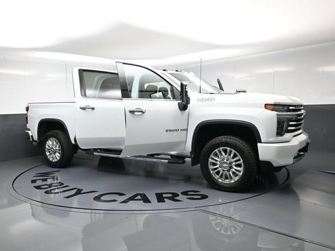 Used 2022 Chevrolet Silverado 2500 High Country AWD/4WD image 25