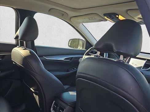 Used 2023 INFINITI QX50 Luxe image 21