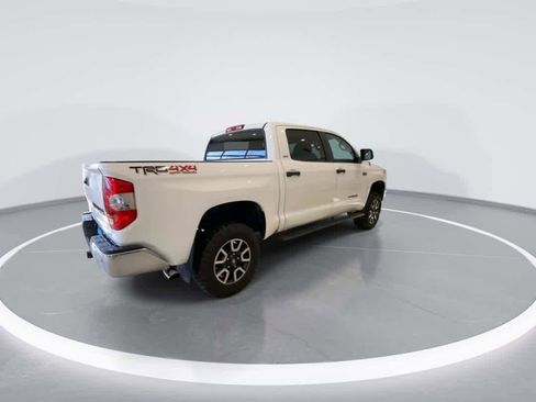 Used 2017 Toyota Tundra SR5 image 8