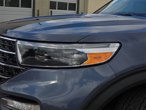 Used 2021 Ford Explorer XLT w/ Equipment Group 202A image 29