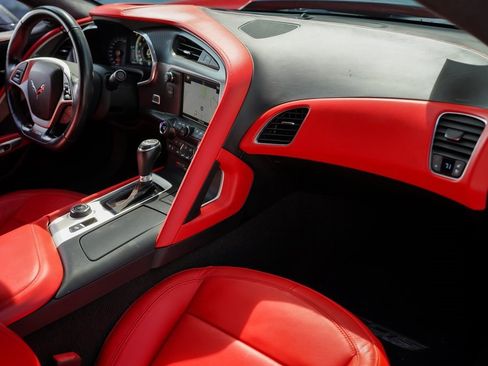 Used 2016 Chevrolet Corvette Z06 w/ 3LZ Preferred Equipment Group image 19