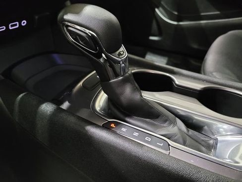 Used 2021 Chevrolet Malibu LS image 32