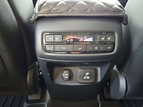 Used 2022 Hyundai Palisade Limited w/ Cargo Package FWD image 34