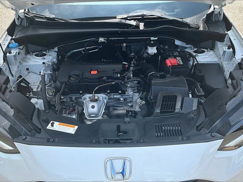 Used 2024 Honda HR-V Sport image 9