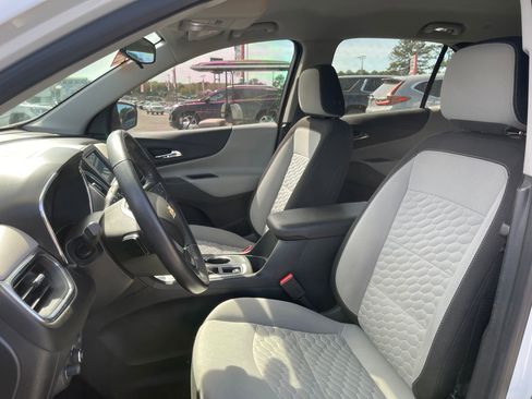 Used 2020 Chevrolet Equinox LT image 13