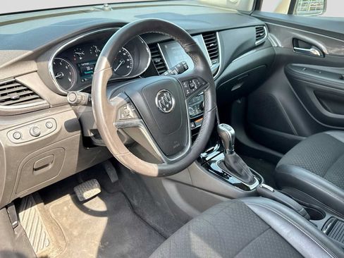 Used 2018 Buick Encore Preferred AWD/4WD image 2