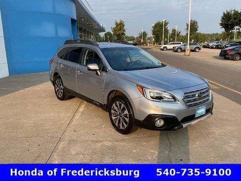 Used 2017 Subaru Outback 2.5i Limited AWD/4WD image 8