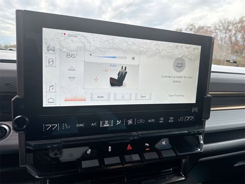 Used 2024 GMC Hummer EV 3X image 25