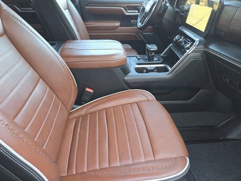 Certified 2025 GMC Sierra 1500 Denali Ultimate AWD/4WD image 19