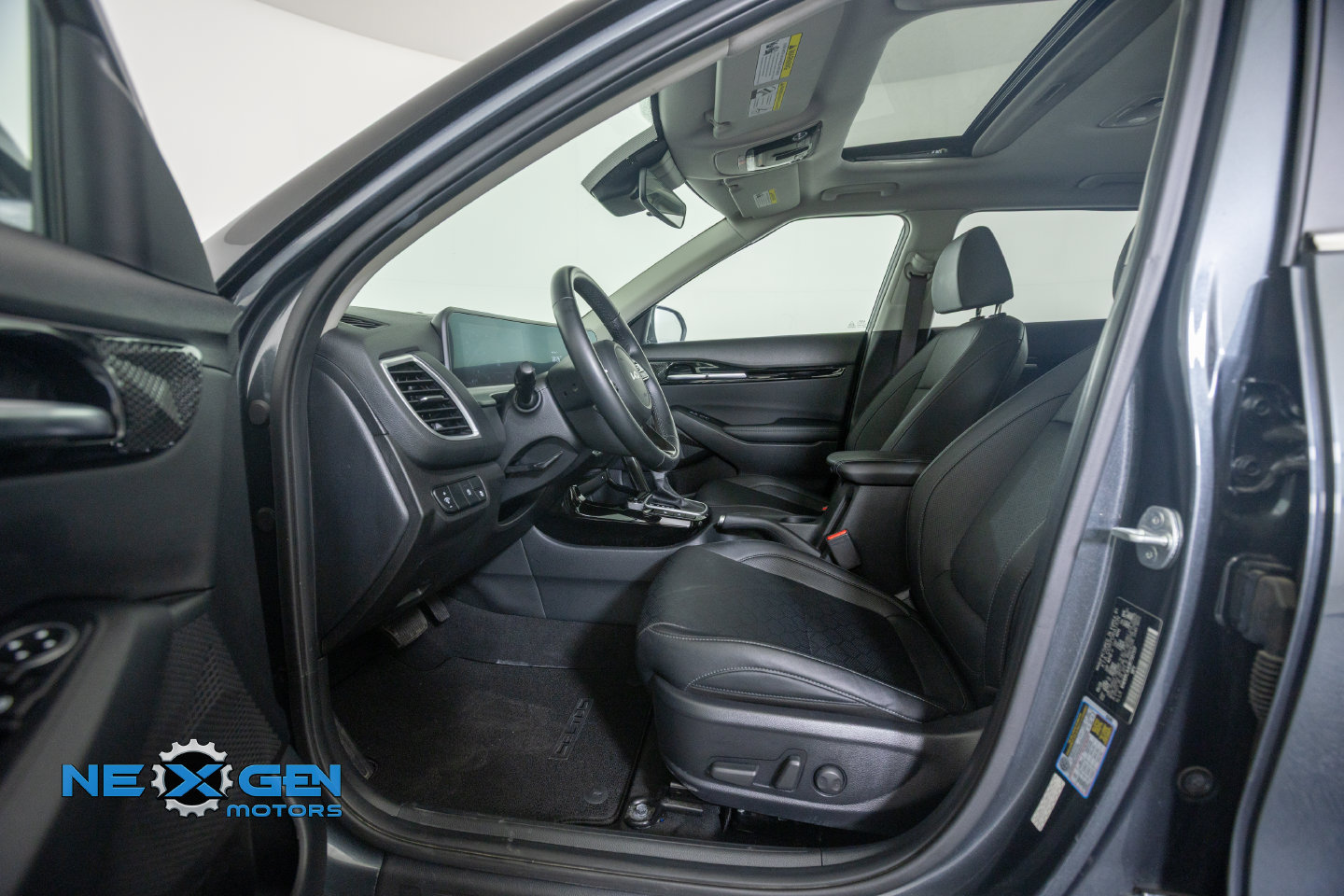 Used 2024 Kia Seltos EX AWD/4WD image 14