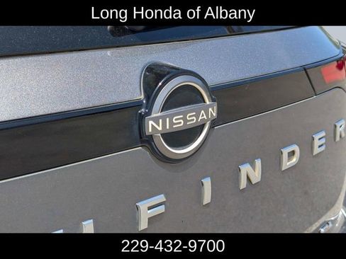 Used 2022 Nissan Pathfinder SL FWD image 10