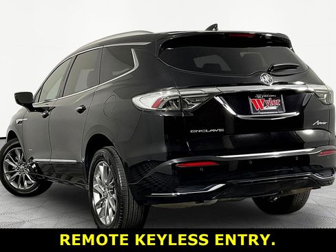 Used 2023 Buick Enclave Avenir FWD image 4