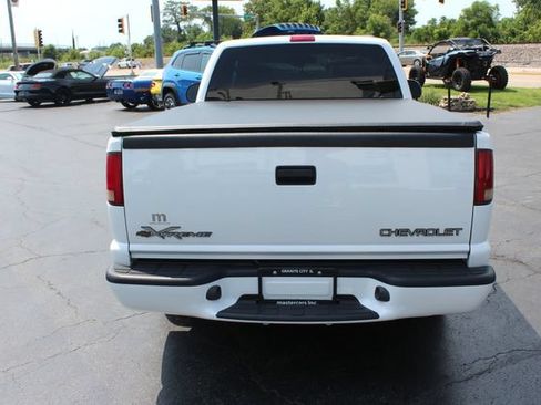 Used 2000 Chevrolet S10 Pickup Xtreme w/ Preferred Equipment Group RWD image 6