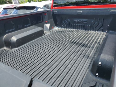 Used 2022 GMC Sierra 2500 SLE w/ SLE Convenience Package image 6