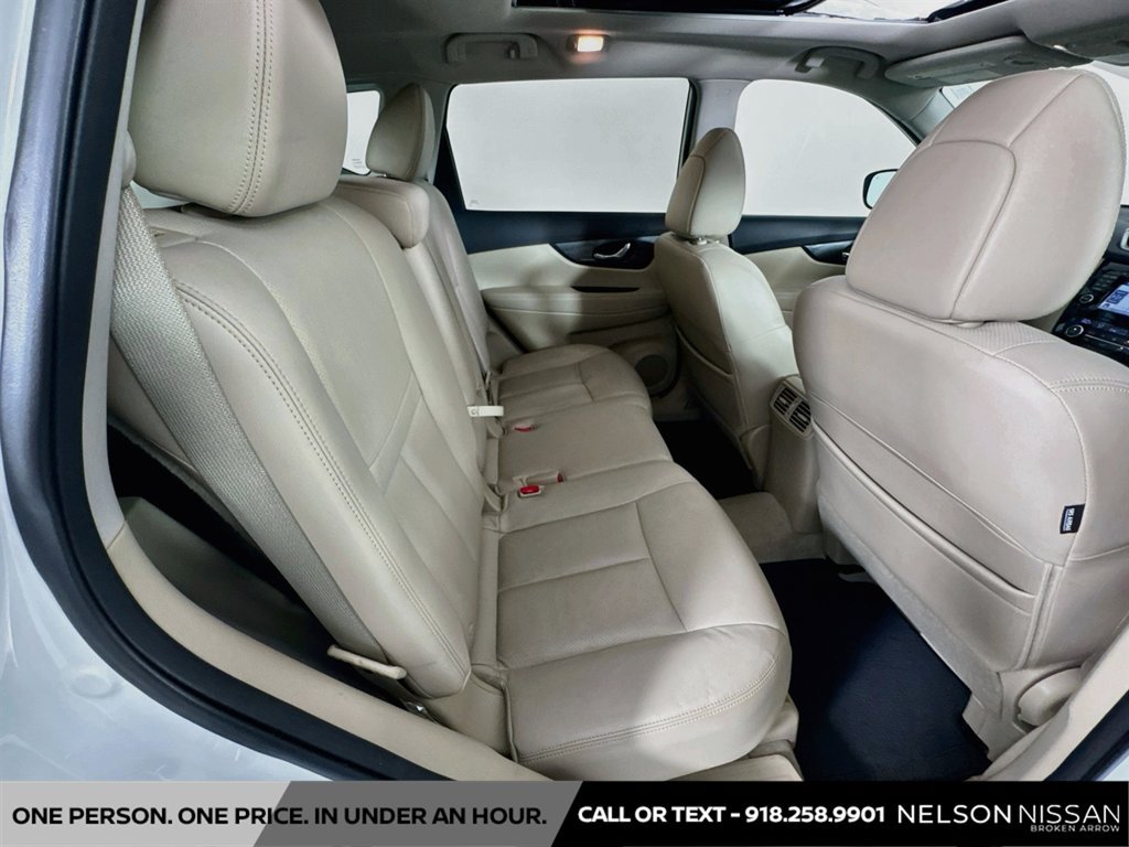 Used 2015 Nissan Rogue SL w/ SL Premium Package AWD/4WD image 29