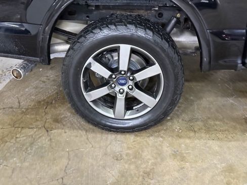 Used 2017 Ford F150 Lariat image 6