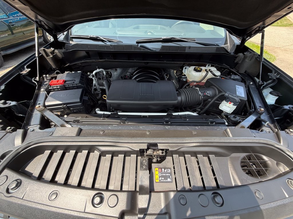 Certified 2020 Chevrolet Silverado 1500 RST AWD/4WD image 10