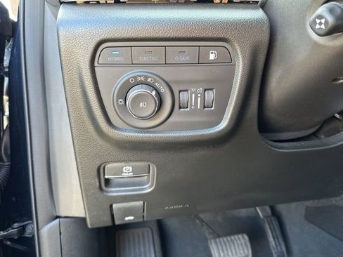 Used 2023 Jeep Grand Cherokee 30th Anniversary image 17