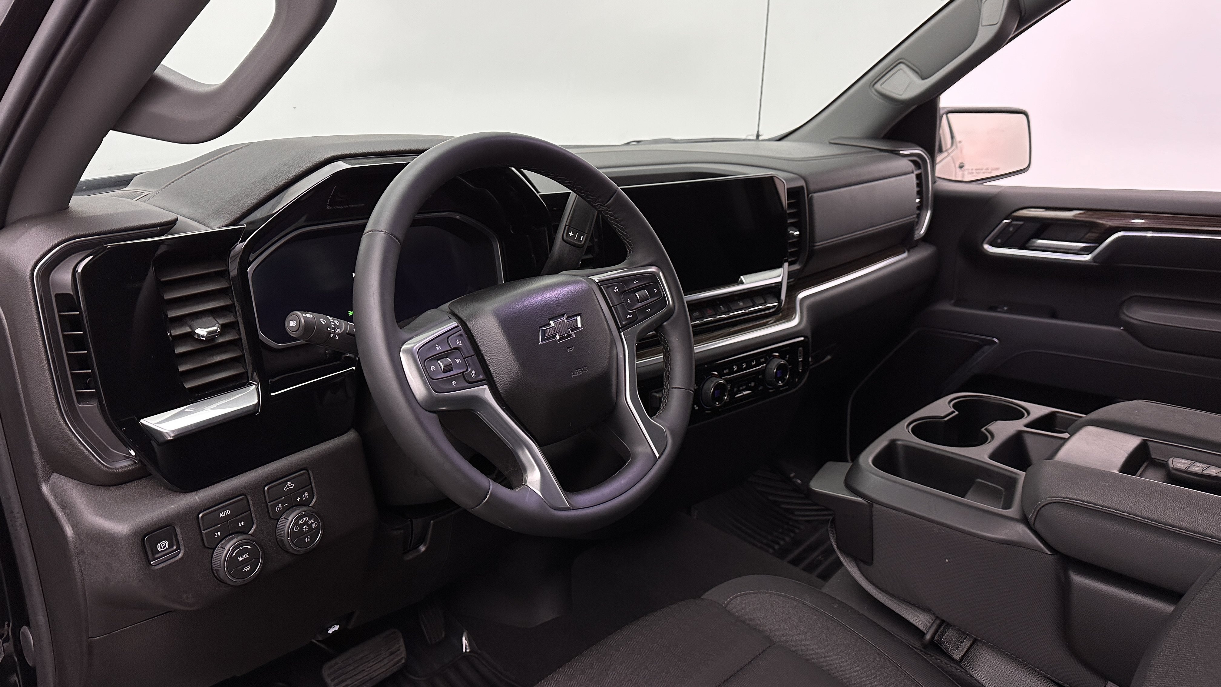 Used 2026 Chevrolet Silverado 1500 RST AWD/4WD image 10