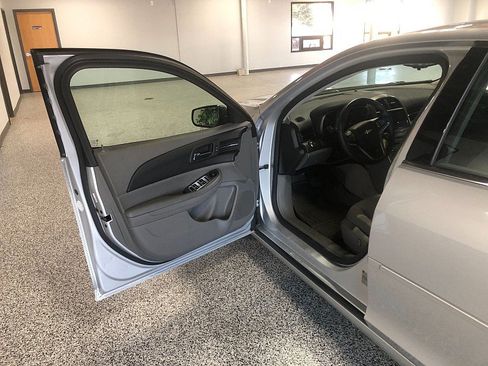 Used 2013 Chevrolet Malibu LS w/ Protection Package FWD image 10