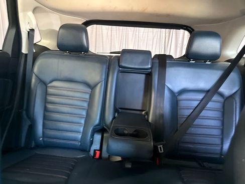 Used 2022 Ford Edge SEL w/ Sport Appearance Package AWD/4WD image 21