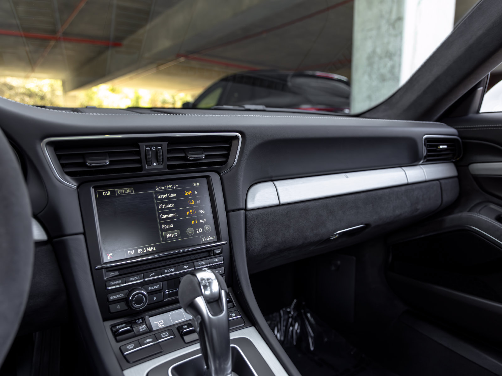 Certified 2015 Porsche 911 GT3 RWD image 35