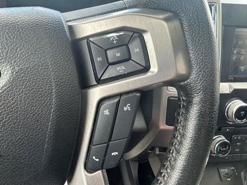 Used 2015 Ford F150 Platinum w/ Equipment Group 701A Luxury AWD/4WD image 19