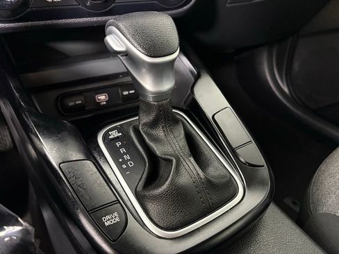 Used 2020 Kia Soul S FWD image 31