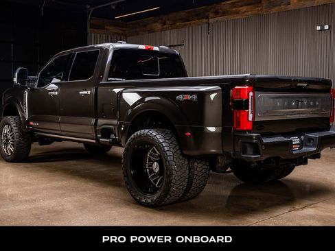 Used 2024 Ford F450 Limited image 6