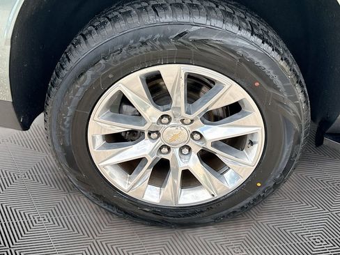 Used 2023 Chevrolet Tahoe Premier AWD/4WD image 33