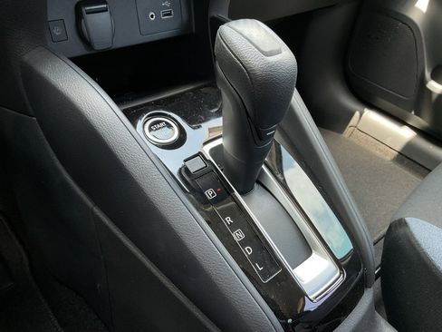 New 2025 Nissan Versa SV w/ Trunk Package image 30